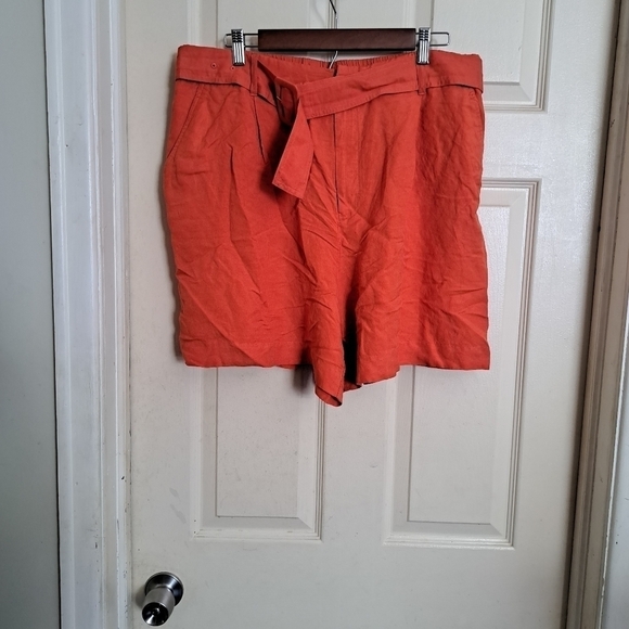 A new day XXL shorts with belt 5/$25 - Picture 1 of 3